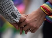 LGBT Dalam Aspek Islam, Psikologi dan Cara  Menyikapinya Penulis: Aini Amanda Mahasiswi jurusan BKI UIN Suska Syarif Kasim Riau