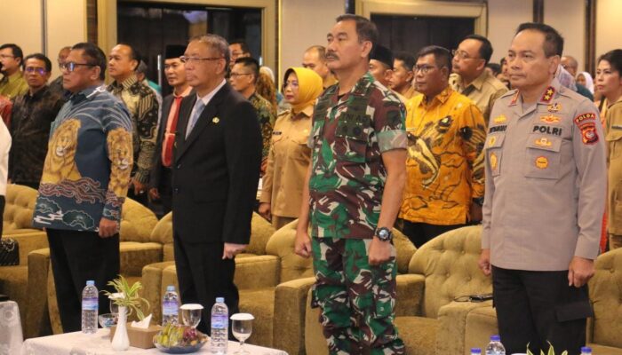 Pangdam XII/Tpr Hadiri Dies Natalis ke-3 Universitas OSO