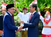 Presiden Jokowi Sambut Kunjungan Resmi PM Anwar Ibrahim di Istana Bogor