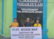 PT Musim Mas Salurkan Bantuan  CSR Pembangunan Pagar dan Gapura Masjid Desa Pesaguan
