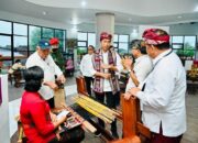 Presiden Jokowi Kunjungi Sentra Tenun Kabupaten Jembrana