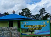 Satgas Yonif RK 136/TS Bantu Rakyat Bangun Mushala Al Hijrah di Distrik Tahota