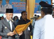 Bupati Rohil Lantik H Sukirman Camat Rimba Melintang