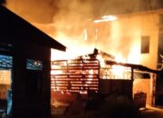 Rumah Warga di Desa Seuneubok Teungoh Kecamatan Peureulak Timur Dilalap Si Jago Merah