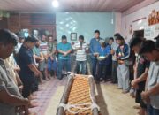 Ribuan Warga Rupat Hadiri Acara Pengebumian Ketua Suku Akit Almarhum Wak Amoy Di Pulau Rupat.