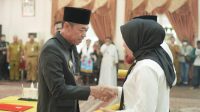Serahkan Ratusan SK PNS, Bupati Rohil: PNS Harus Lebih Giat Bekerja