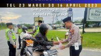 Ops Tertib Ramadhan LK 2023, Satlantas Bagikan Takjil ke Pengguna Jalan