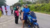 Berkah Ramadan, Polsek Benai dan Ranting Bhayangkari Bagi-bagi Takjil ke Masyarakat