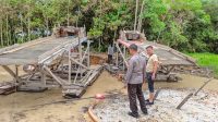 Tertibkan Aktivitas PETI Ilegal, Polres Kuansing Rusakkan Rakit di 2 Lokasi