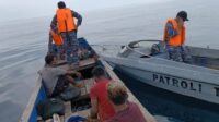Pos TNI AL (Posal ) Teluk Sulaiman Ringkus 3 ABK Diduga Pelaku Ilegal Fishing Gunakan Bahan Peledak