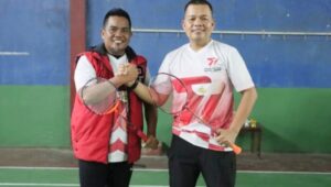 Bupati Pelalawan Buka Turnamen Bulu Tangkis Kapolres Pelalawan Cup.