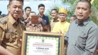 Rampungkan Pembangunan Jembatan, Bupati Rohil Beri Reward H. Jumawan