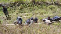Manunggal Air Satgas Mobile Raider 300 Siliwangi Di Papua