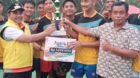 Taklukkan Club Putra Tunggal (3-0 ),Club Satria Muda Sorek Boyong Piala Turnamen Volley Ball U20 Desa Beringin Indah