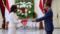 Presiden Jokowi Terima Surat Penempatan 12 Duta Besar Negara Sahabat di Indonesia