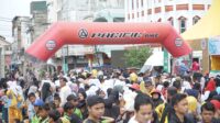 Ratusan Masyarakat Ramaikan Jalan Santai Bersama Dalam Rangka HUT Rohil ke-24 dan Bulan Inklusi Keuangan