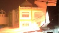 Dilalap Si Jago Merah, Eks Kantor Pengadilan di Bagan Siapi-api Tinggal Puing