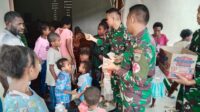 Peduli Masyarakat di perbatasan Papua, Satgas Yonif 122/TS Berikan Pelayanan Kesehatan di Kampung Kalibom