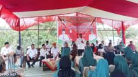 Program Pelalawan Sejuk dan Sehat dan Bupati Zukri Misran Bagikan Bibit Pohon Kelor