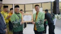 Bupati Afrizal Sintong Terima Reward dari PD Perkumpulan Guru Madrasah ( PGM) Indonesia