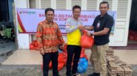 Banjir Belum Surut, BRK Syariah Kirim Bantuan 200 Paket Sembako Kepada Korban Banjir di Rohil
