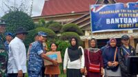Warga Terdampak Banjir di Pelalawan dapat Kunjungan dari Danlanud Roesmin Nurjadin (RSN) Pekanbaru, Bupati H. Zukri Ucapkan Terimakasih