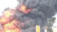 Breaking News : Mobil Pertamina Terbalik dan Terbakar di KM 11 Lintas Dumai