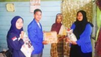 STAI Hubbul Wathan Jenguk Ibu Suarni yang Miliki 3 Anak Gangguan Mental di Sedinginan 