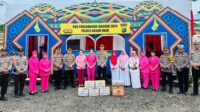 Kapolres bersama Ketua Bhayangkari Cabang Rohil Kunjungan ke Pos Pam Lebaran 2024 Rantau Bais dan Beri Bingkisan 