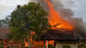 Api Membara di Gedung SDN 001 Kencana, 6 Rombel dan 1 Kantor Ludes Dilalap 