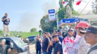 Pihak PMKS II PT SLS Tidak Gubris Masa Aksi Unjuk Rasa,Pendemo Bakar Ban Bekas dan Blokade Pintu Gerbang Pabrik