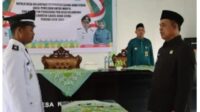 Pj Bupati Inhil Haji Herman Lantik Kades PAW Desa Kelumpang dan Ketua Tim Penggerak PKK