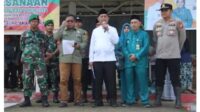 Awali Kunker ke Kecamatan Gas, PJ Bupati H. Herman Tinjau Pasar Murah Sungai Empat 