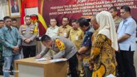 Kapolres Rohil Hadiri Rakor TPS Perbatasan dan Nota Kesepahaman Melaksanakan Pilkada 2024 Damai Penuh Tanggung Jawab di Pekanbaru