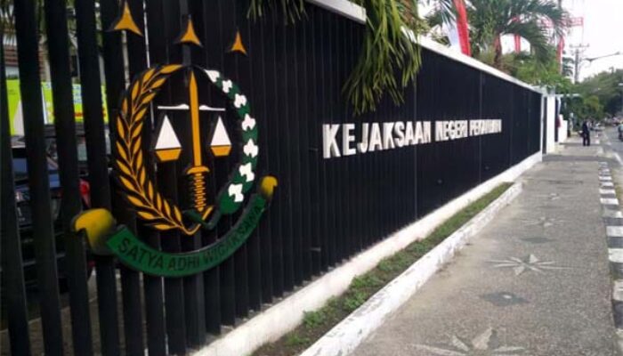 Oknum Anggota DPRD Disebut dalam Sidang Korupsi, Kejari Pekanbaru Bungkam