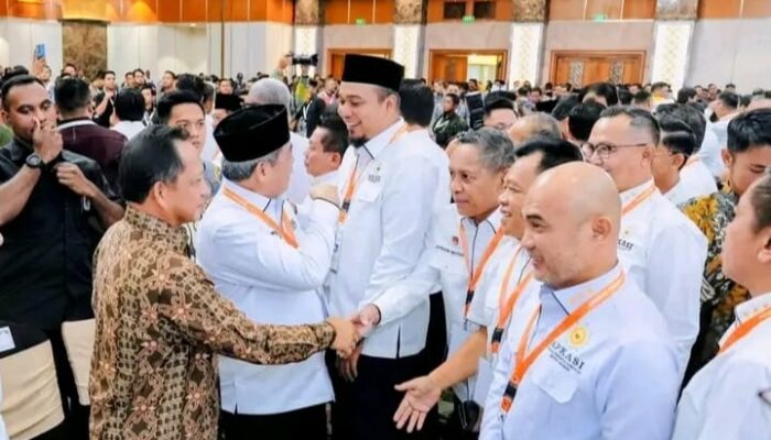 Mendagri Lantik Dewan Pengurus: APKASI 2025-2030 Bupati Inhu, Jadi Wakil Ketua Umum Bidang Pemerintahan