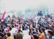 Aksi Demo Warga TNTN di Pekanbaru Sempat Ricuh, Massa Lempar Botol ke Petugas