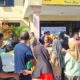 Ringan Beban Ekonomi Masyarakat, Polres Rohil Bersama Polsek Tanah Putih Gelar Gerakan Pangan Sembako Murah