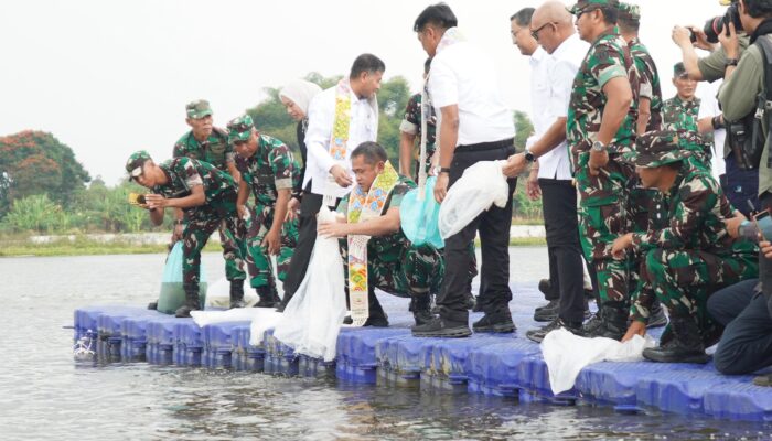Kasad Luncurkan Program Pemeliharaan Situ Bagendit: Dari Bersih-Bersih Danau hingga Sumur Bor untuk Warga