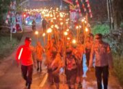 Pawai Obor Di Toba Semarakkan HUT ke-80 RI, Ratusan Pelajar Ikut Meriahkan Malam Kemerdekaan