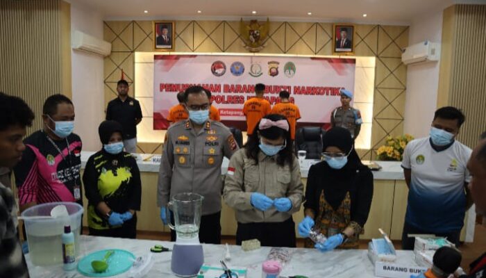 Musnahkan BB, Kapolres AKBP Muhammad Harris Tegaskan Komitmen Berantas Narkoba