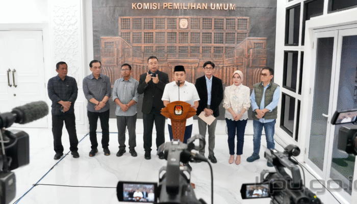 KPU Batalkan Syarat Capres dan Cawapres Tidak Perlihatkan Ijazah 