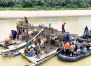 Patroli PETI Gabungan Polres Kuansing Tindak 55 Rakit di Sungai Kuantan