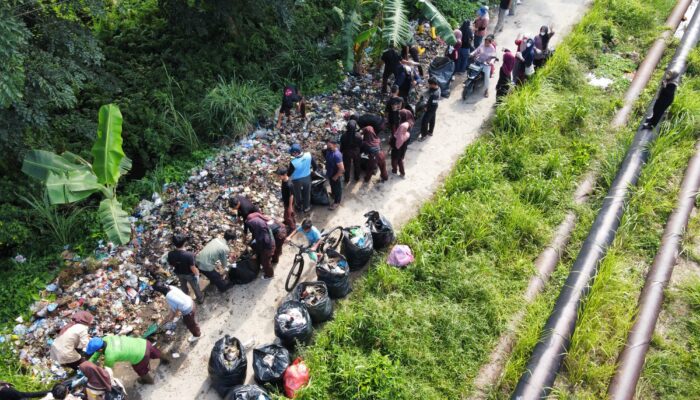 Duri Bergerak! Gerakan Kolaborasi Pelajar, Pemuda dan Mahasiswa Duri Kompak Sukseskan World Clean Up Day Bengkalis