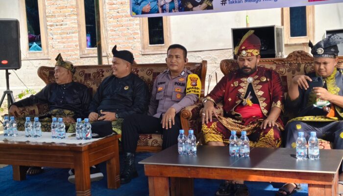 Hadiri Turnamen Gasing, Bhabinkamtibmas Kepenghuluan Bagan Cempedak Bripka Surian : Dukung Hidupkan Tradisi Daerah 