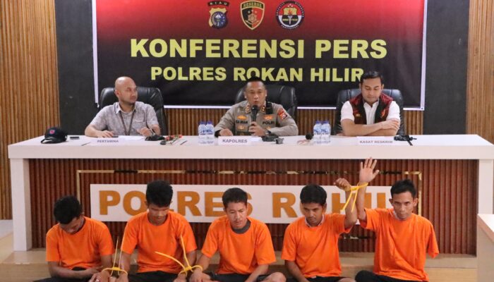 4 Pelaku Curi dan Penadah Kabel PT PHR Diringkus Polres Rohil, Fantastis 400Milyar