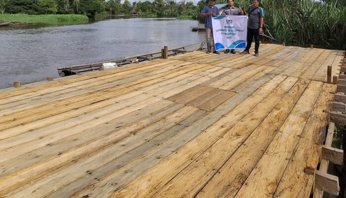 Dukung Ekonomi Kelompok Nelayan, PT Musim Mas Salurkan Bantuan Keramba Ikan Ke Desa Kesuma