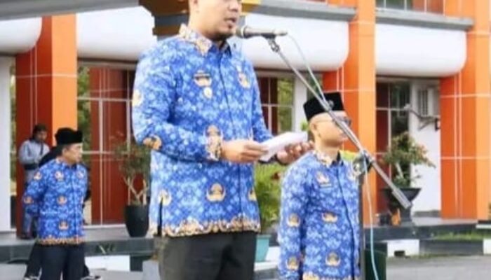 Dorong Pelayanan Lebih Disiplin, Bupati Ade Pimpin Upacara Hari Kesadaran Nasional
