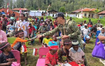 Pangkogabwilhan III Resmikan Pojok Baca dan Dukung Ekonomi Lokal di Kampung Pogapa