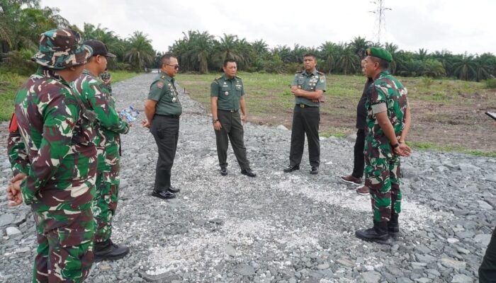 Danrem 031/WB Tinjau Pembangunan Makorem di Bathin Solapan, Tekankan Kualitas dan Ketepatan Waktu